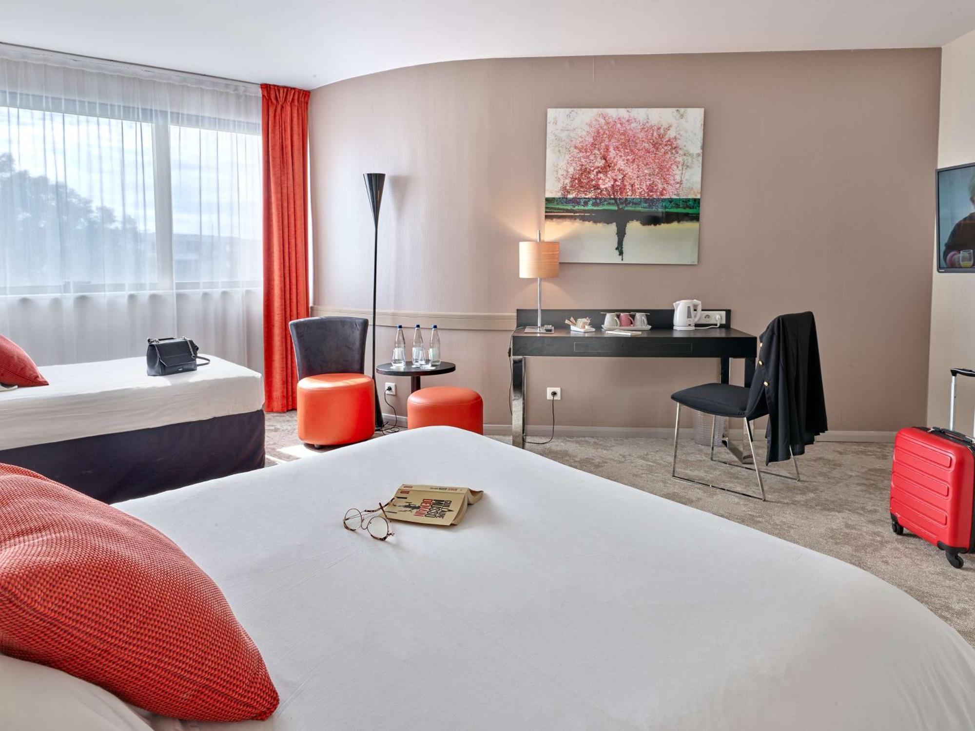 Best Western Plus Metz Technopole Ngoại thất bức ảnh