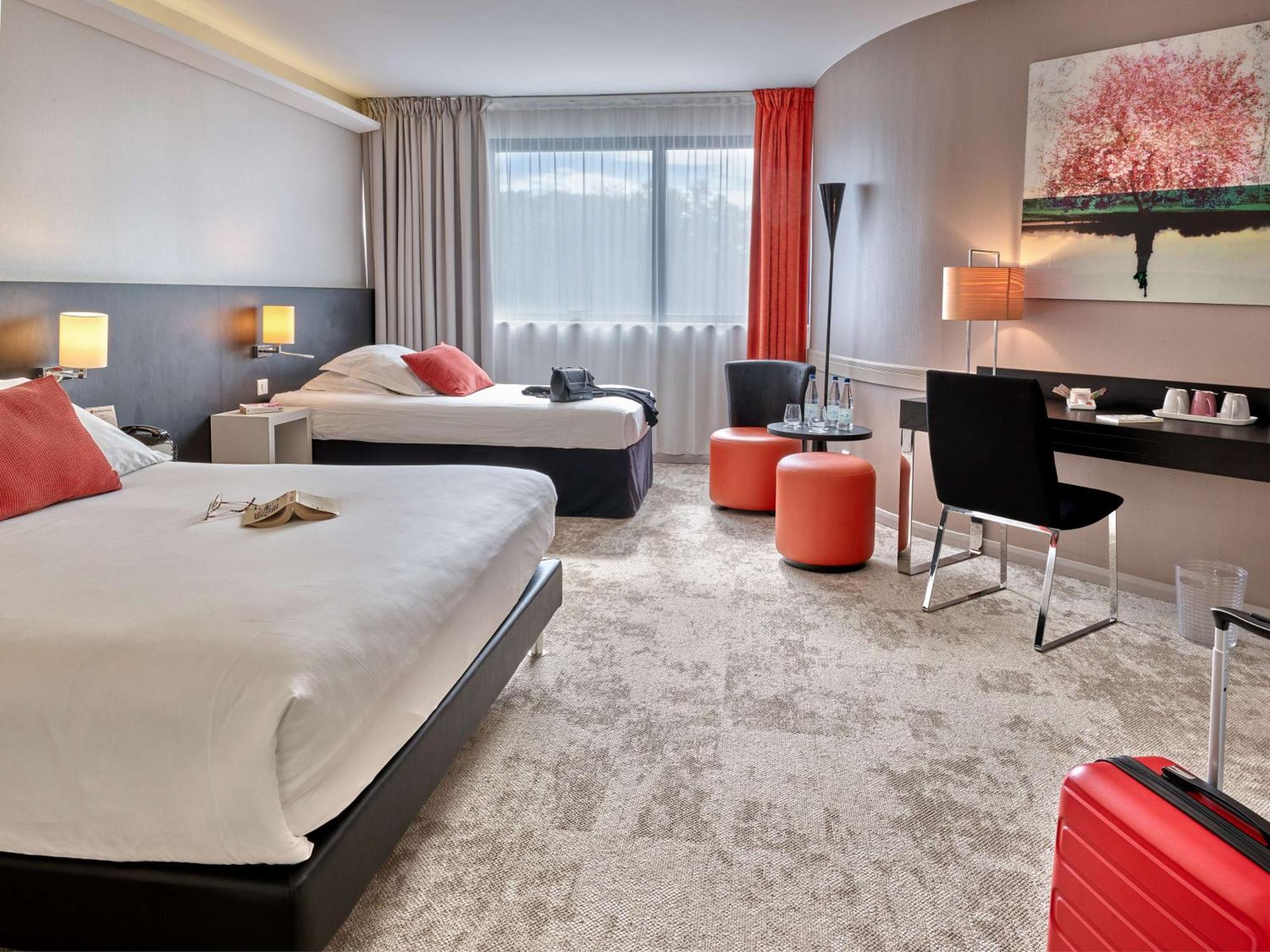 Best Western Plus Metz Technopole Ngoại thất bức ảnh