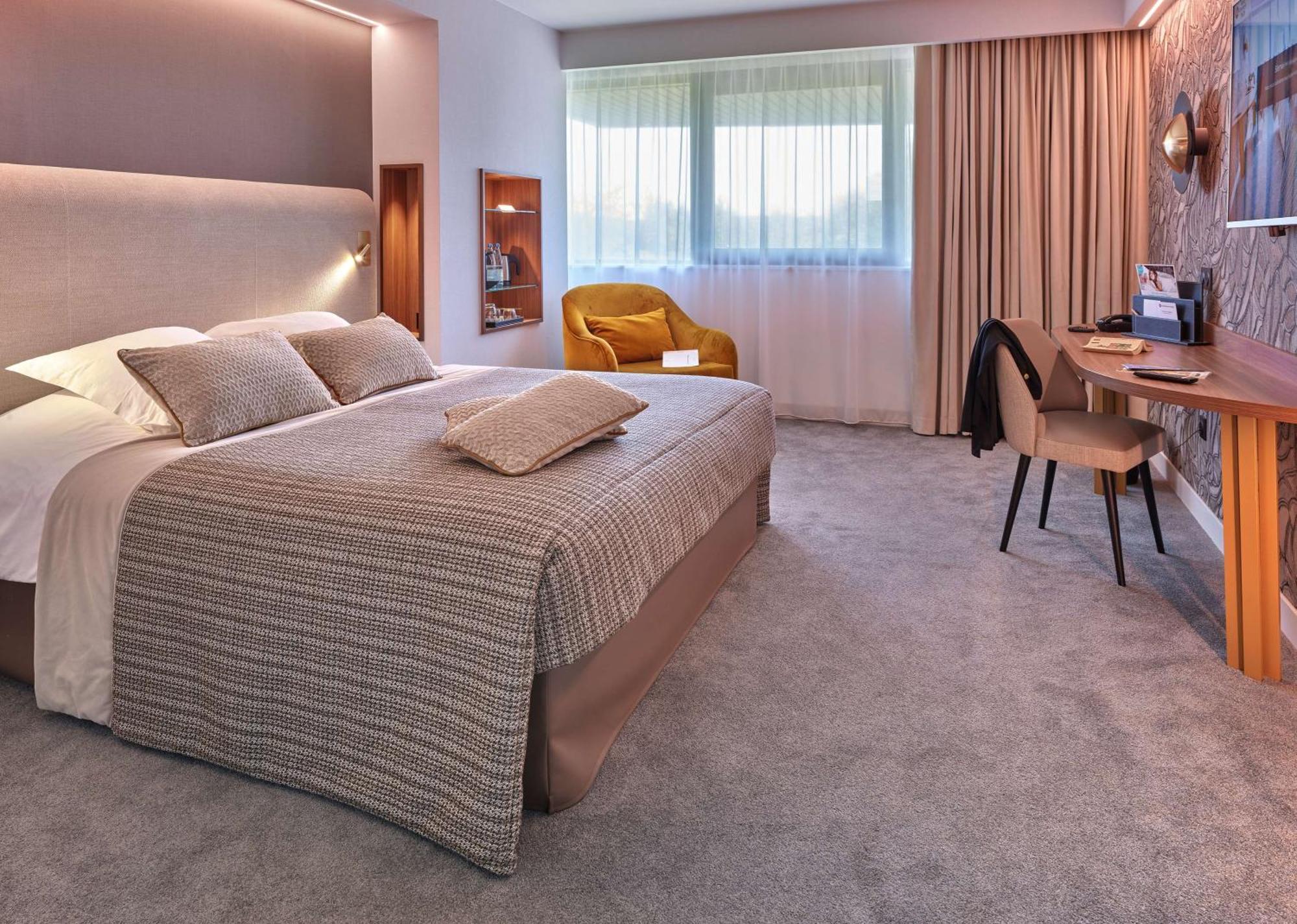 Best Western Plus Metz Technopole Ngoại thất bức ảnh