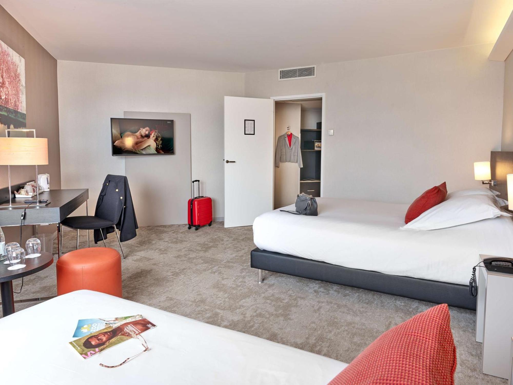Best Western Plus Metz Technopole Ngoại thất bức ảnh